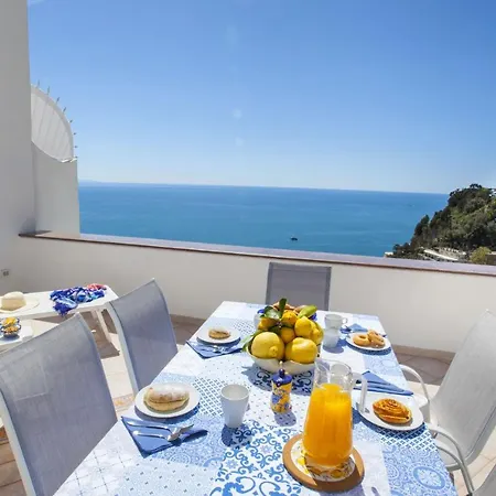 Estate4home - Casa Darly בית נופש