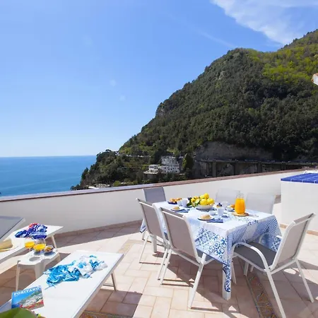 Dom wakacyjny Estate4home - Casa Darly *