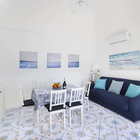 Estate4home - Casa Darly *